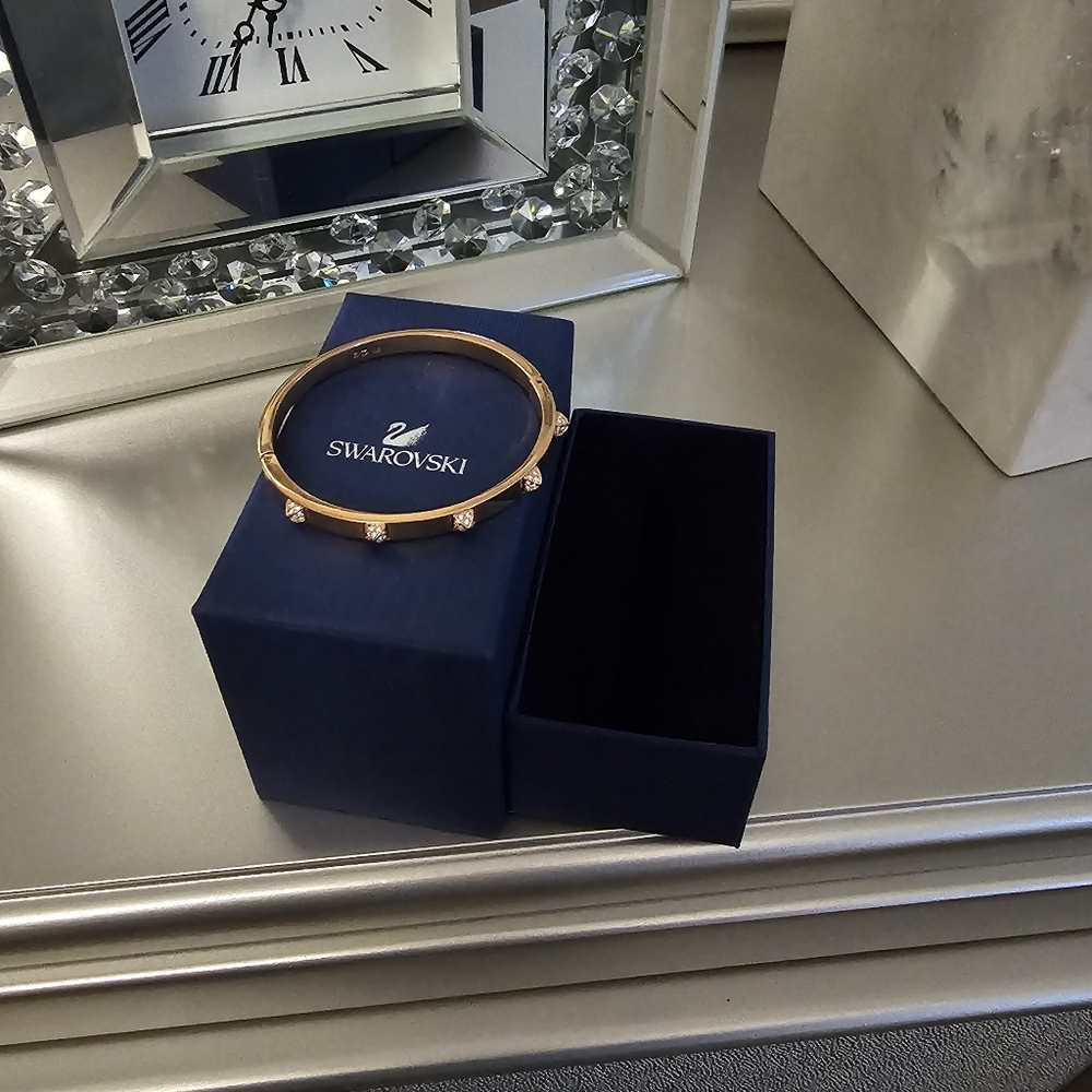 Swarovski -White Rose Gold toned finish Dextera bangle